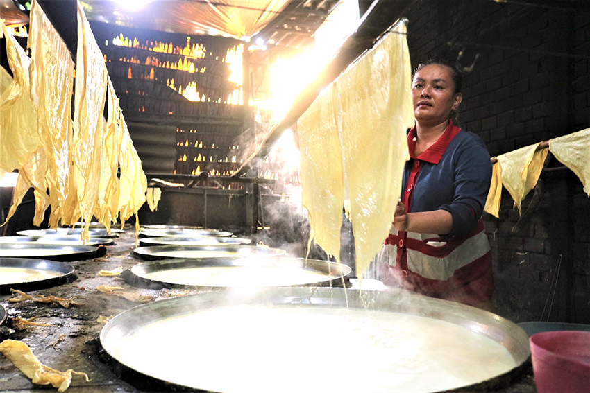Nghề tàu hũ ky nuôi sống cả làng