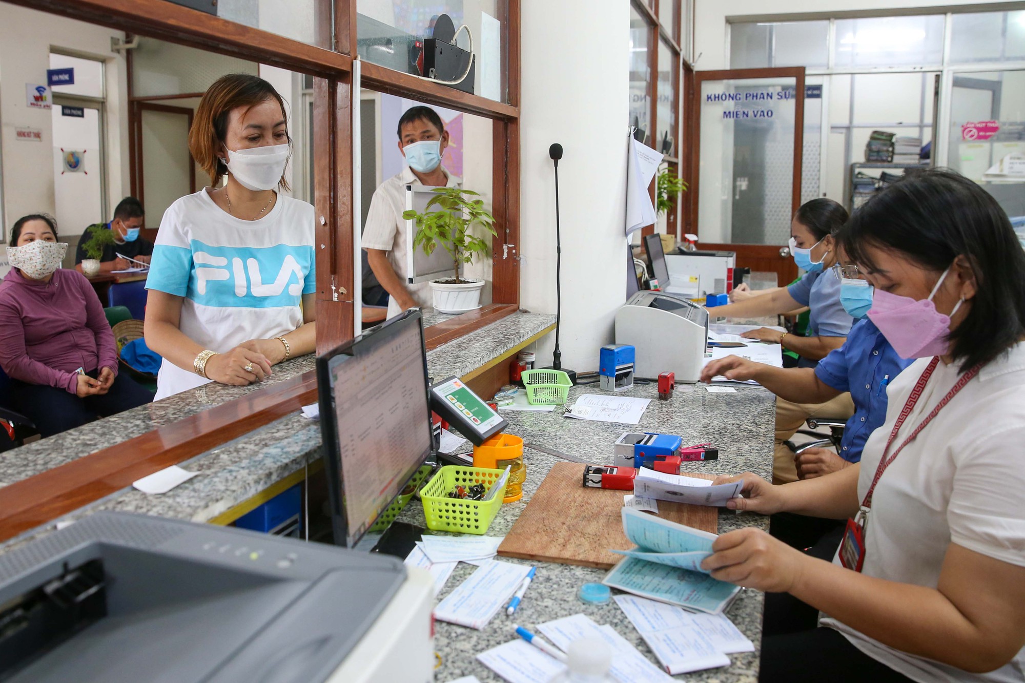 Sử dụng biên chế còn nhiều bất cập