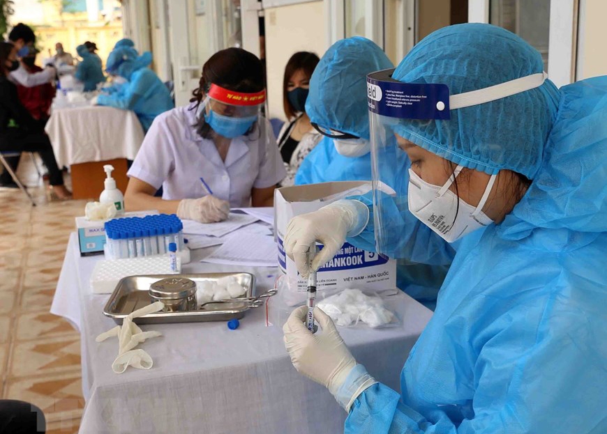 Dịch COVID-19 hôm nay: 622 ca mắc, Bình Thuận có trường hợp tử vong