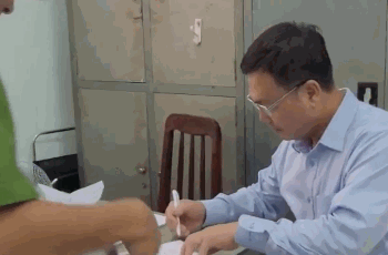 Clip, h&igrave;nh ảnh bắt Tổng gi&aacute;m đốc C&ocirc;ng ty CP T&iacute;n Nghĩa v&agrave; cấp dưới