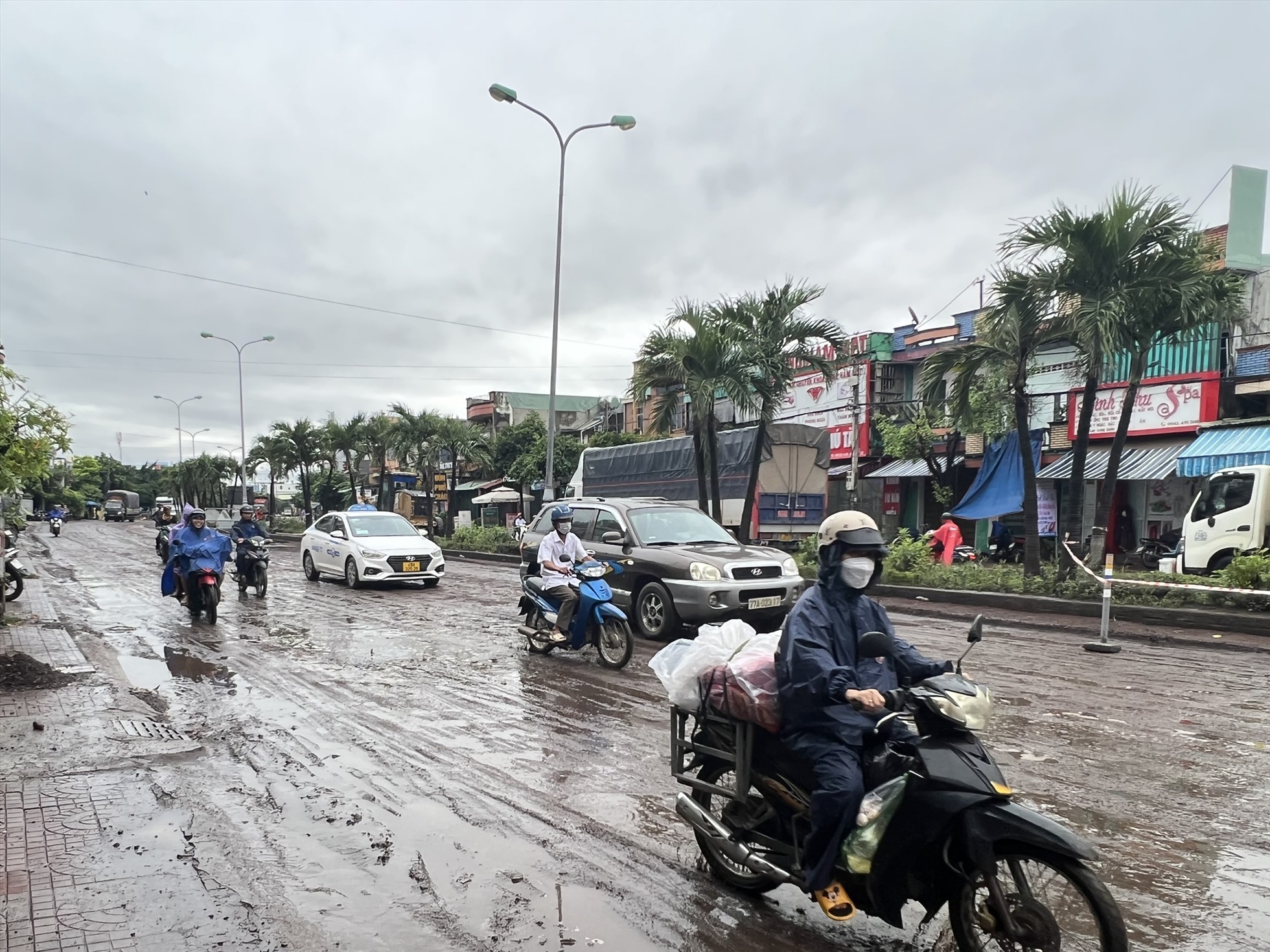 “Tối hậu thư” với những chủ đầu tư các tuyến quốc lộ hư hỏng ở Bình Định