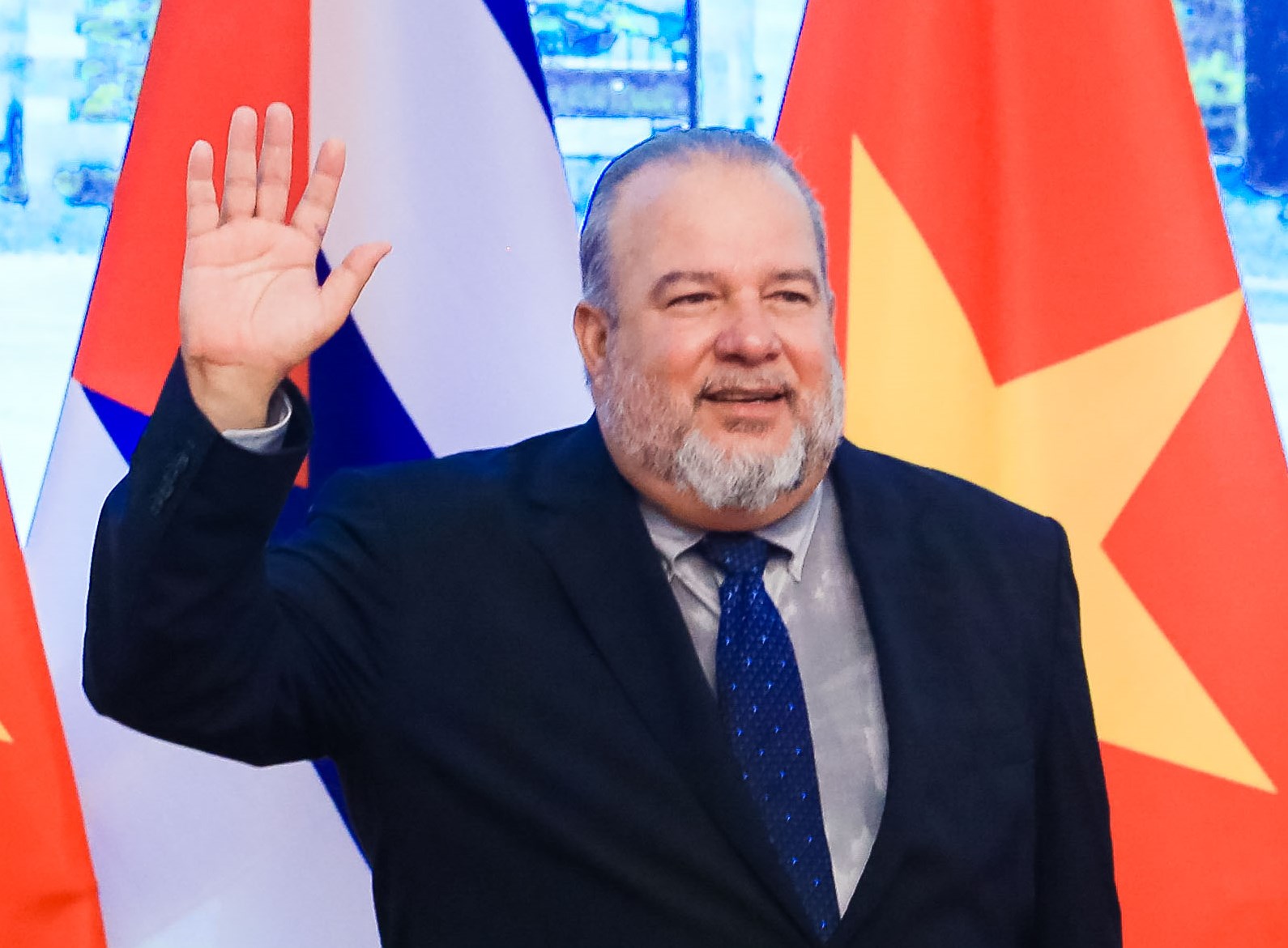 Thủ tướng Cuba kết thúc tốt đẹp chuyến thăm Việt Nam