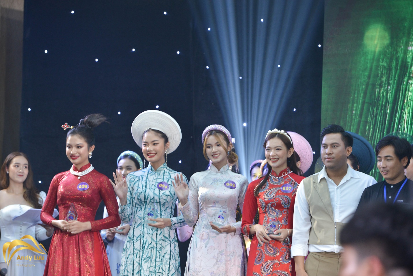 Sau đ&ecirc;m b&aacute;n kết th&agrave;nh c&ocirc;ng &ldquo;N&eacute;t đẹp sinh vi&ecirc;n&rdquo;  c&ocirc;ng bố top 30 chung kết. - Ảnh 6.