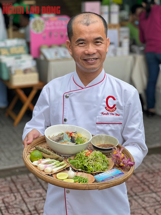 B&uacute;n c&aacute; ngừ sứa chuẩn vị Ph&uacute; Y&ecirc;n - Ảnh 2.