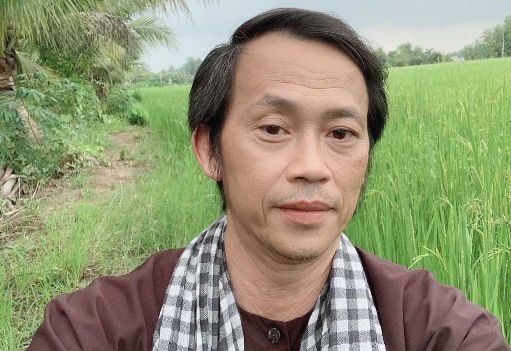 Ban tổ chức n&oacute;i g&igrave; khi kh&aacute;n giả phản ứng việc Ho&agrave;i Linh sẽ diễn chương tr&igrave;nh từ thiện - Ảnh 2.