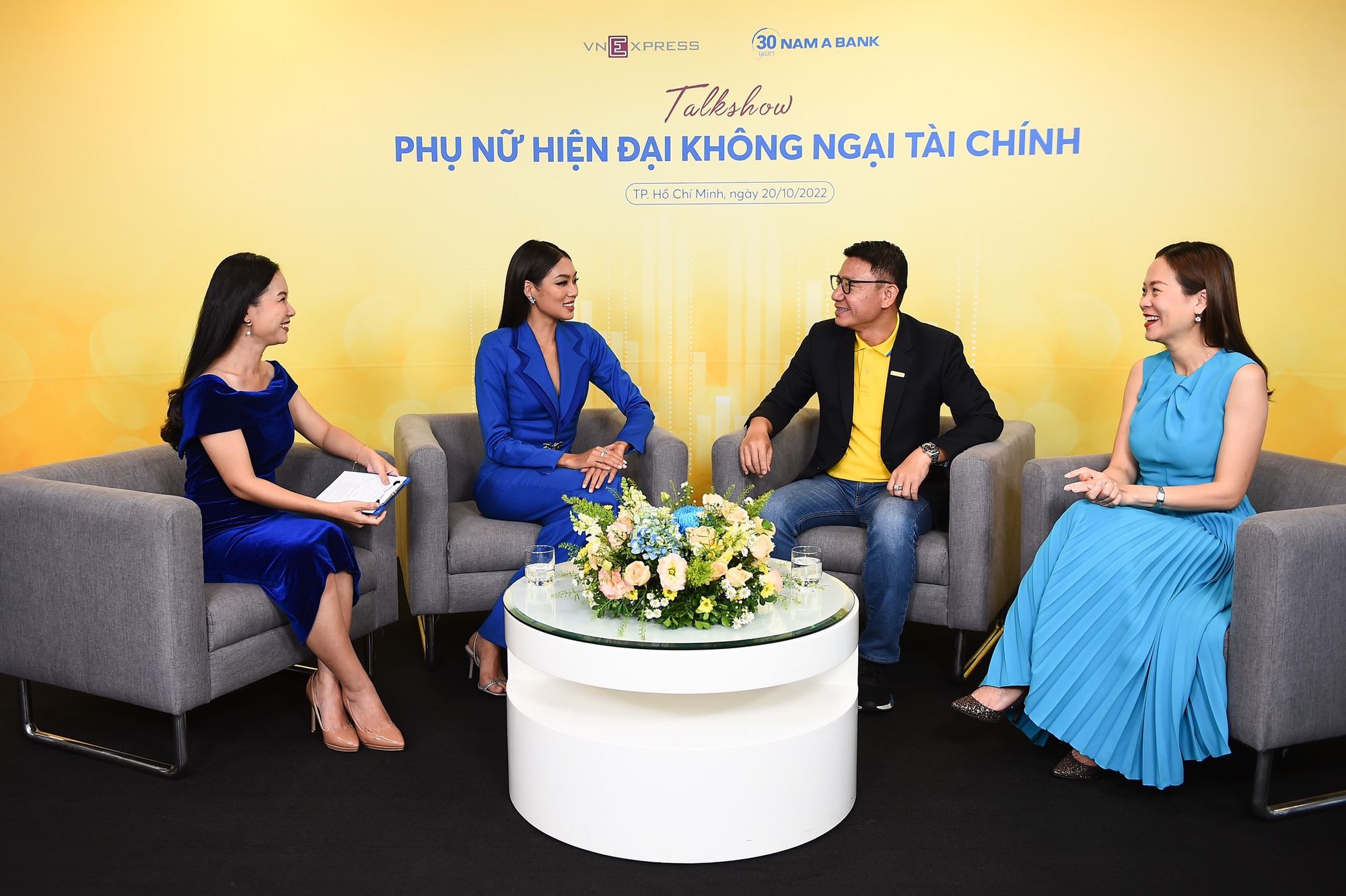 Bí quyết giúp phụ nữ hiện đại quản lý tài chính