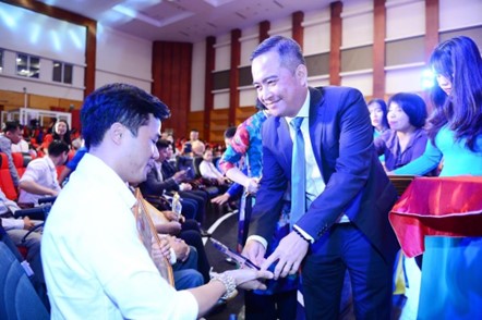 Vượt l&ecirc;n nghịch cảnh, tỏa s&aacute;ng nghị lực Việt - Ảnh 3.