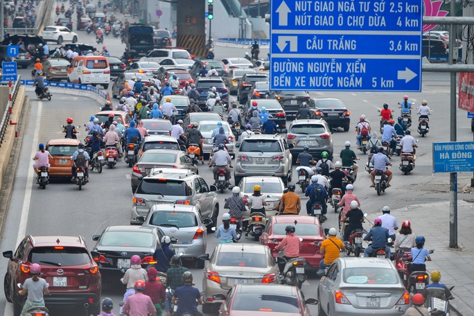Vào nội đô bằng gì?