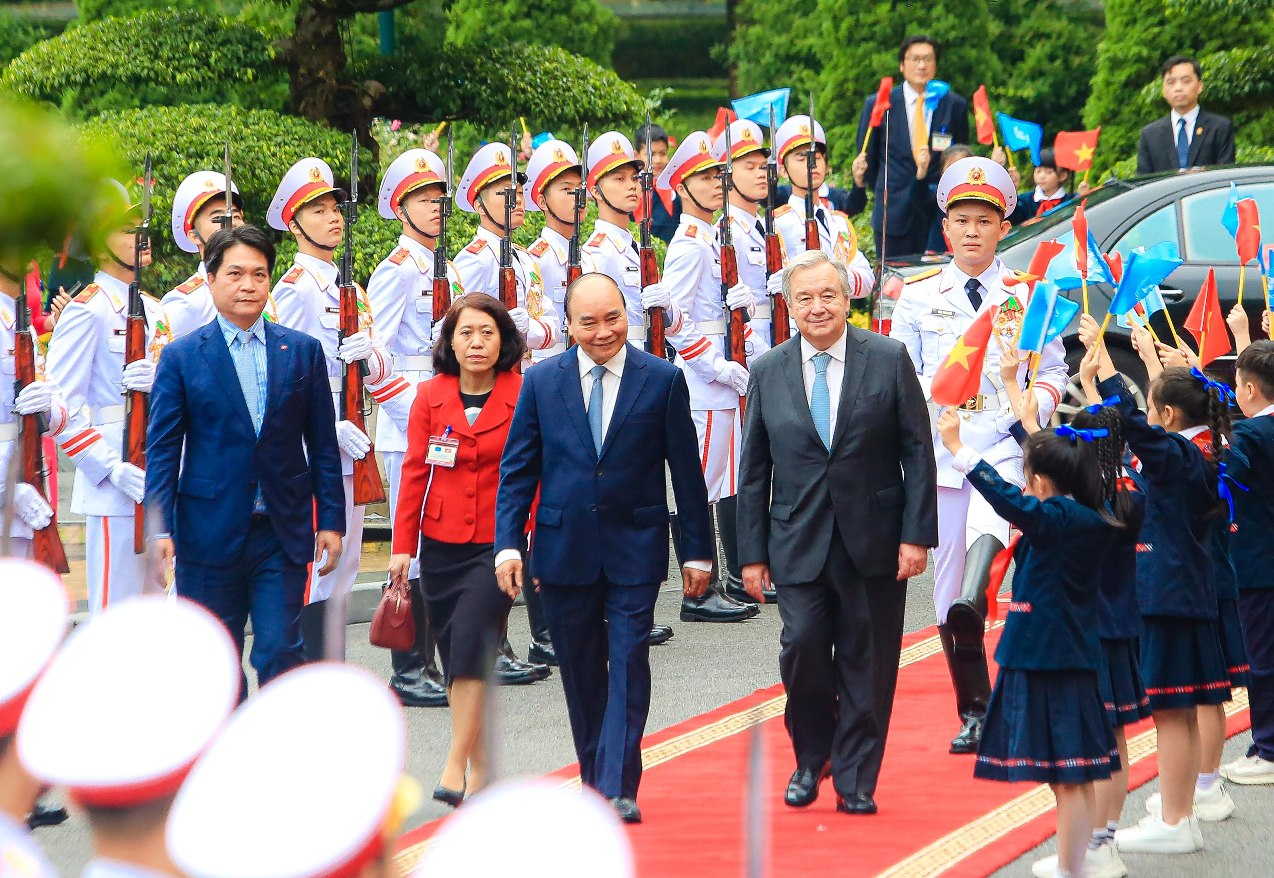 Cận cảnh lễ đ&oacute;n Tổng Thư k&yacute; Li&ecirc;n Hiệp Quốc Ant&oacute;nio Guterres thăm Việt Nam - Ảnh 5.