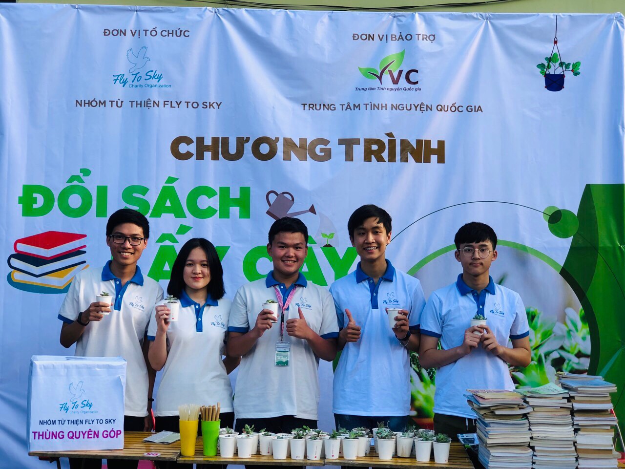 Say m&ecirc; phụng sự cộng đồng - Ảnh 1.