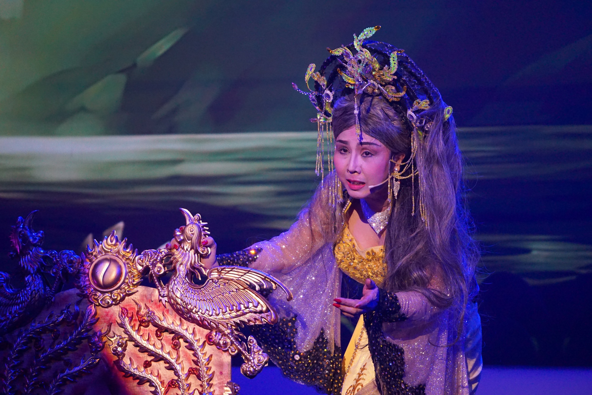 L&ecirc; Trung Thảo, Minh Trường, H&agrave; Như tạo bất ngờ trong đ&ecirc;m thi cuối Trần Hữu Trang - Ảnh 4.