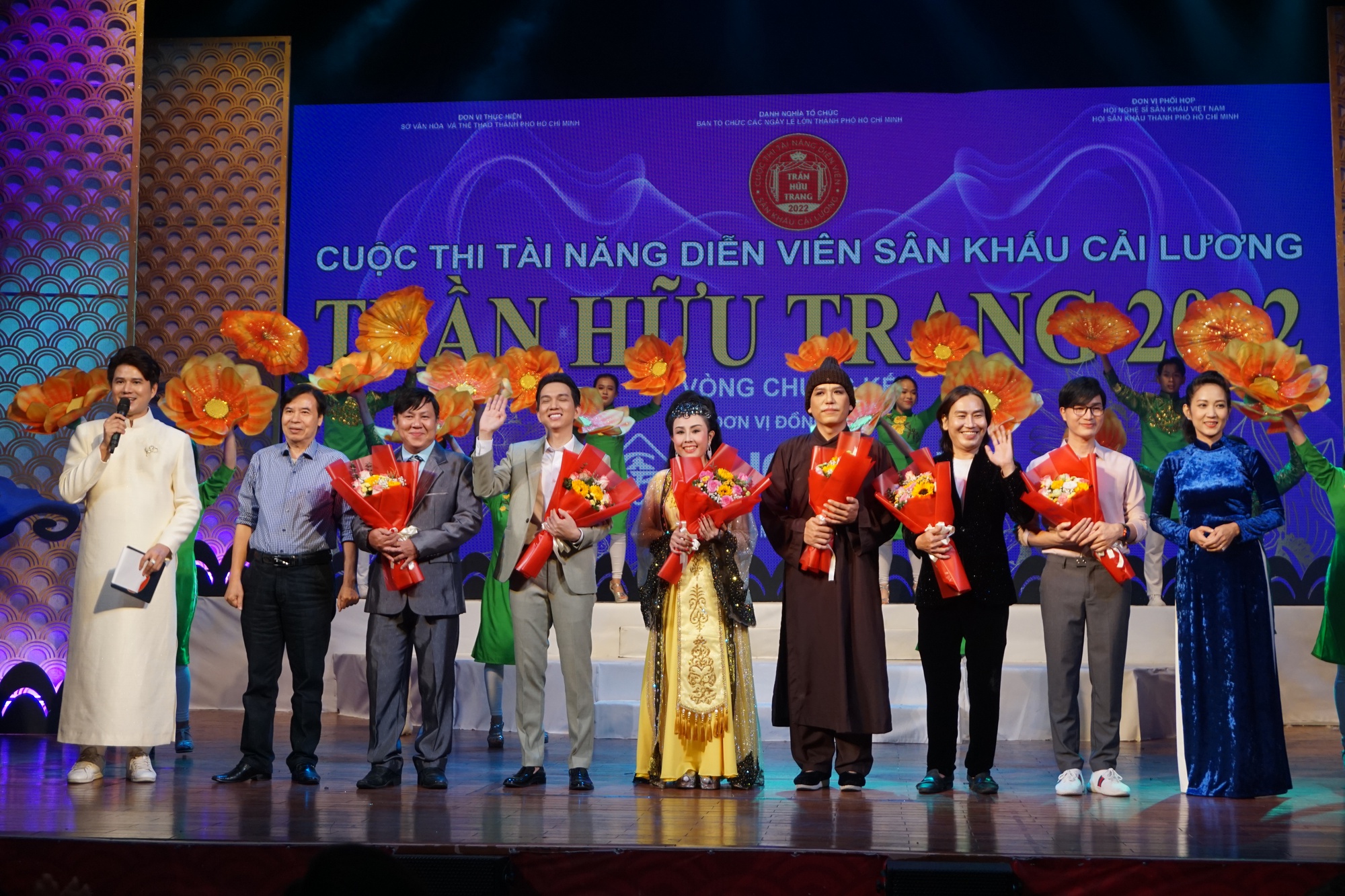 L&ecirc; Trung Thảo, Minh Trường, H&agrave; Như tạo bất ngờ trong đ&ecirc;m thi cuối Trần Hữu Trang - Ảnh 5.