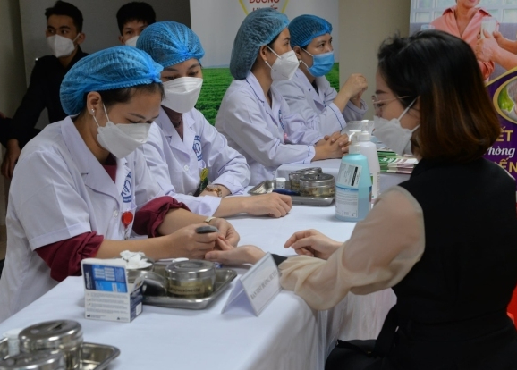 7,3% dân số mắc loại bệnh có thể gây mù lòa và nhiều biến chứng nguy hiểm