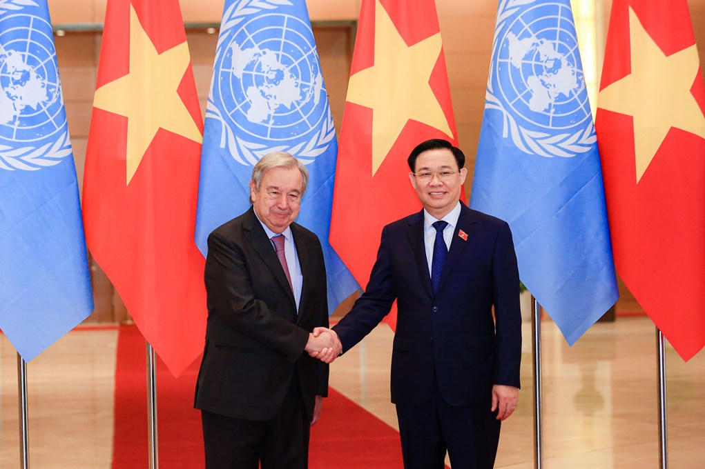 Chủ tịch Quốc hội Vương Đình Huệ hội kiến Tổng Thư ký Liên Hiệp Quốc António Guterres