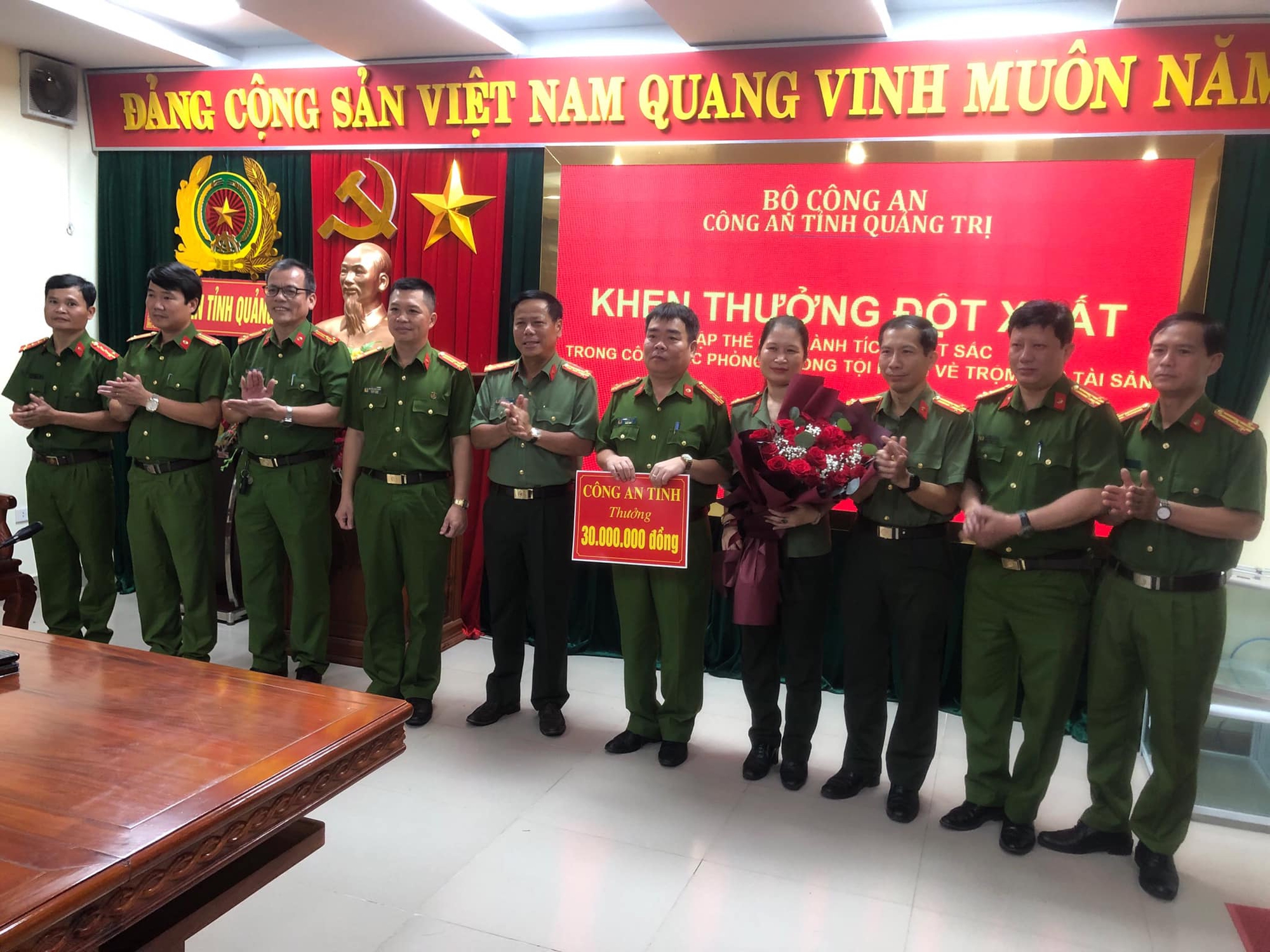 Lộ diện 2 kẻ đột nhập hàng loạt cơ quan, doanh nghiệp trộm cắp tài sản
