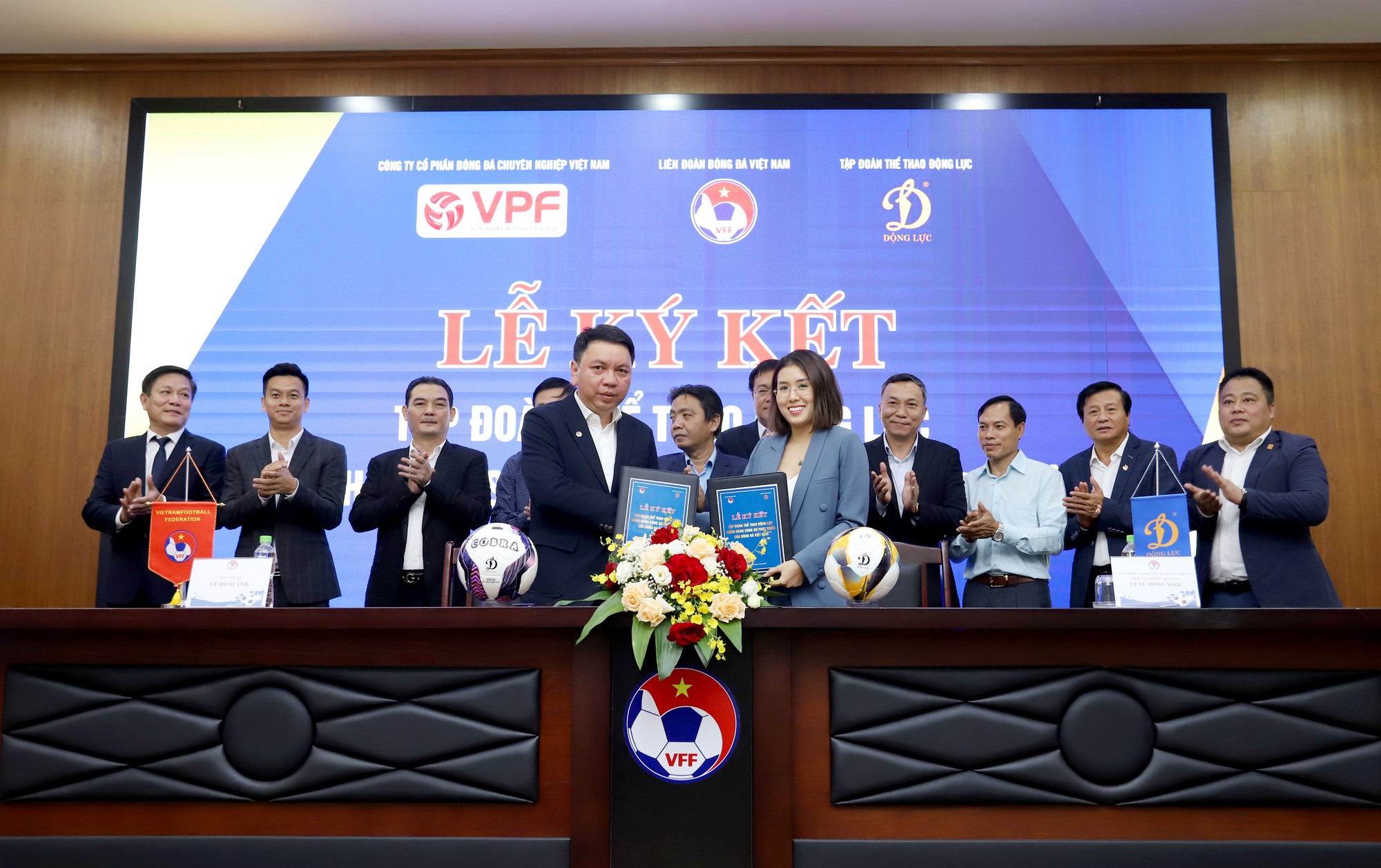 Động Lực t&agrave;i trợ cho b&oacute;ng đ&aacute; Việt Nam hơn 90 tỉ đồng trong 4 năm - Ảnh 1.