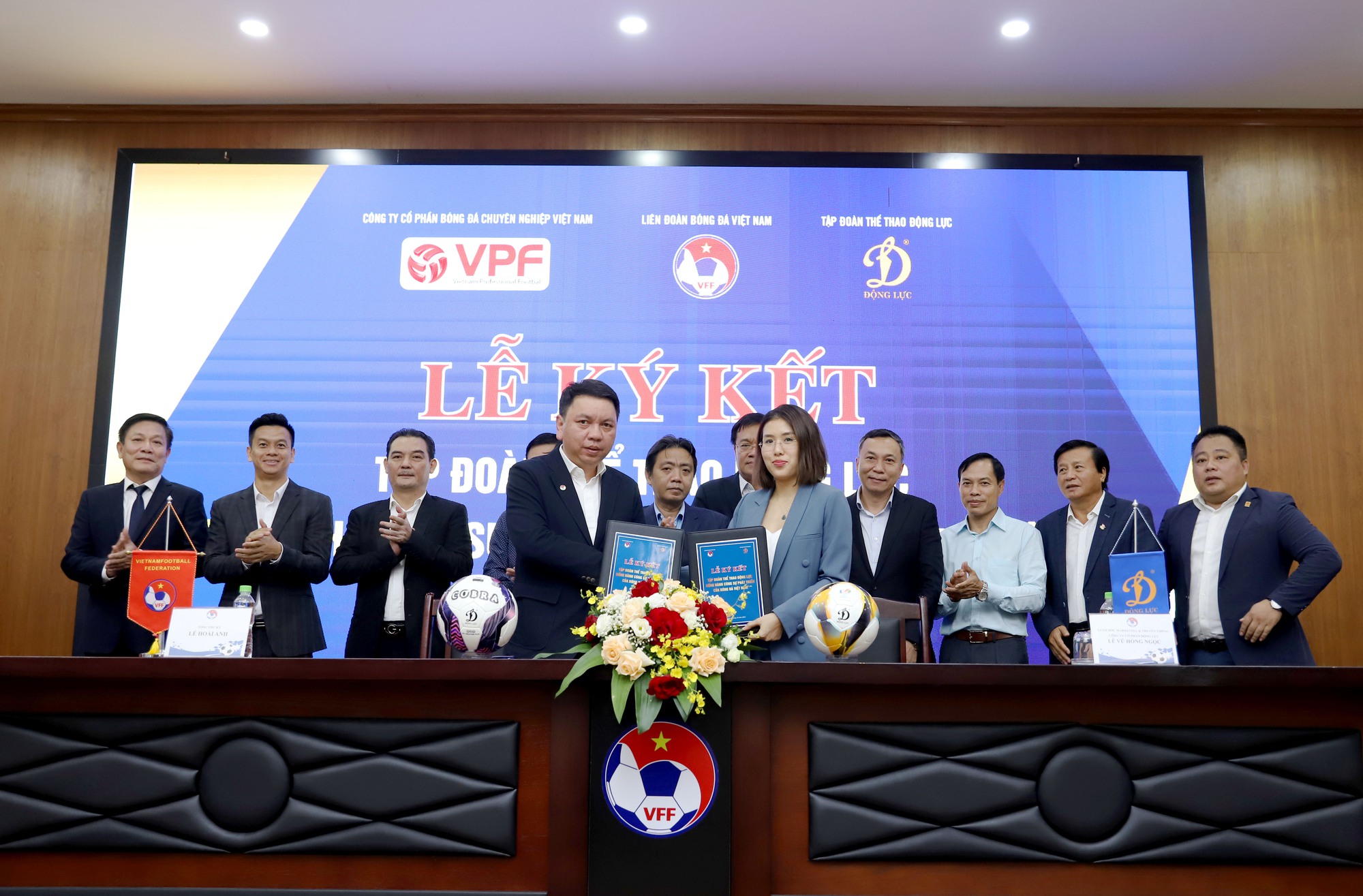 Hơn 90 tỉ đồng tài trợ cho bóng đá Việt Nam trong 4 năm