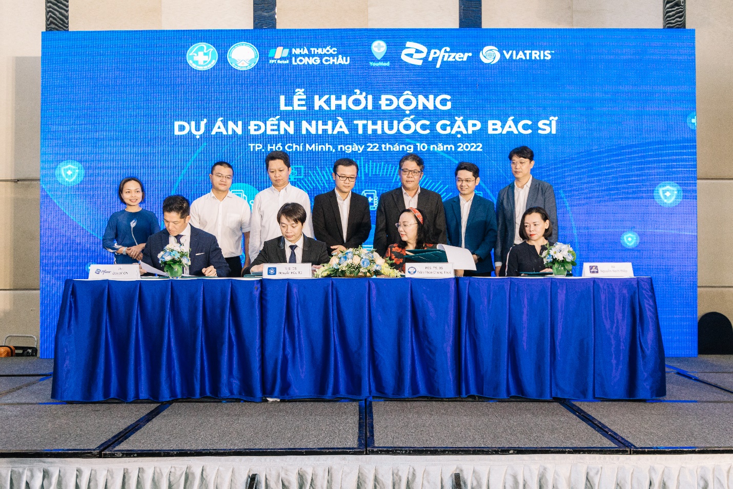 Pfizer tài trợ cho Hội Thầy thuốc trẻ Việt Nam