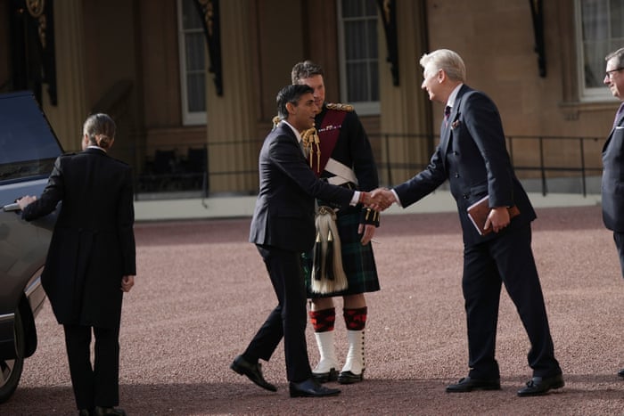 B&agrave; Liz Truss n&oacute;i g&igrave; khi &ocirc;ng Rishi Sunak trở th&agrave;nh thủ tướng? - Ảnh 2.
