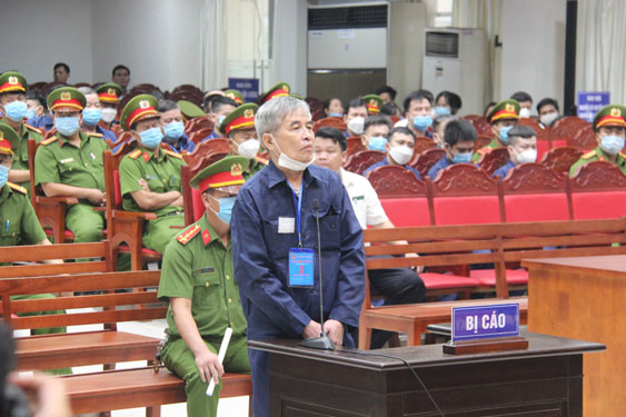 Ti&ecirc;u thụ hơn 196 triệu l&iacute;t xăng lậu trong gần 1 năm - Ảnh 2.