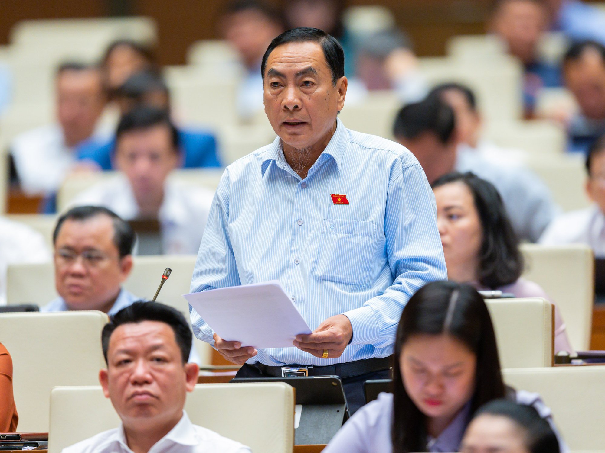 Đề xuất thanh tra viên phải tuyên thệ, đại biểu Quốc hội cho rằng không cần thiết - Ảnh 1.