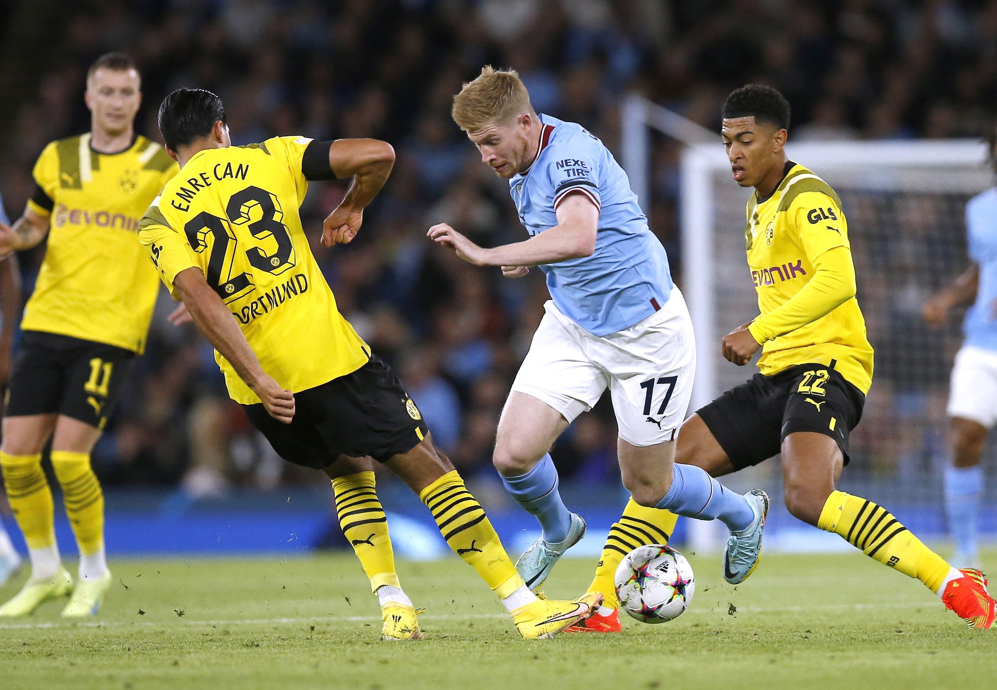 Champions League: Chelsea, Man City mở toang cửa vòng knock-out
