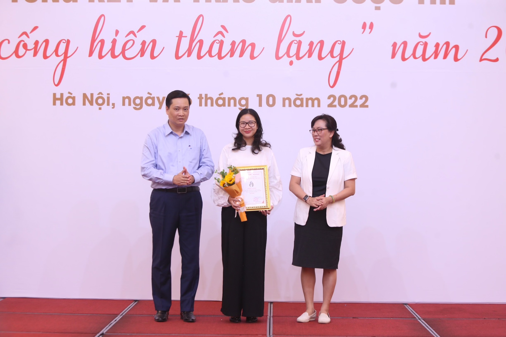 Báo Người Lao Động đoạt giải ba cuộc thi "Những cống hiến thầm lặng"