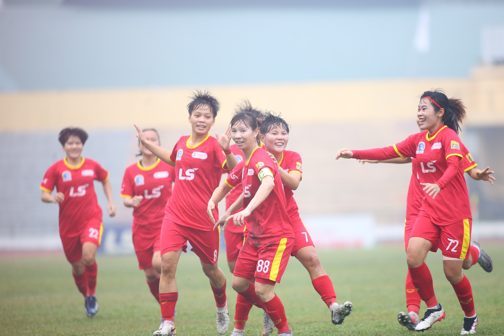 CLB TP HCM I tiến sát chức vô địch nữ quốc gia 2022