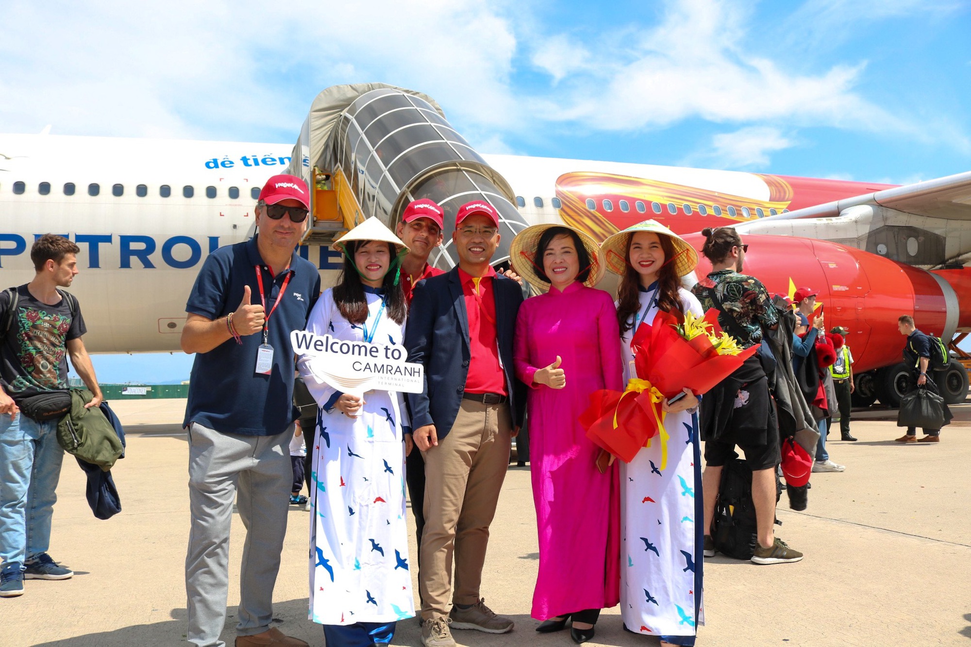 Đón chuyến bay thẳng từ Kazakhstan đến Nha Trang - Khánh Hòa