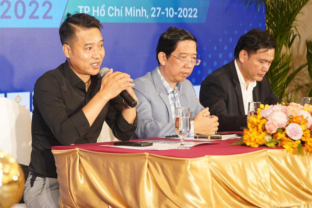 Cựu tuyển thủ Nguyễn Hồng Sơn: Quả bóng Vàng Việt Nam là động lực của cầu thủ