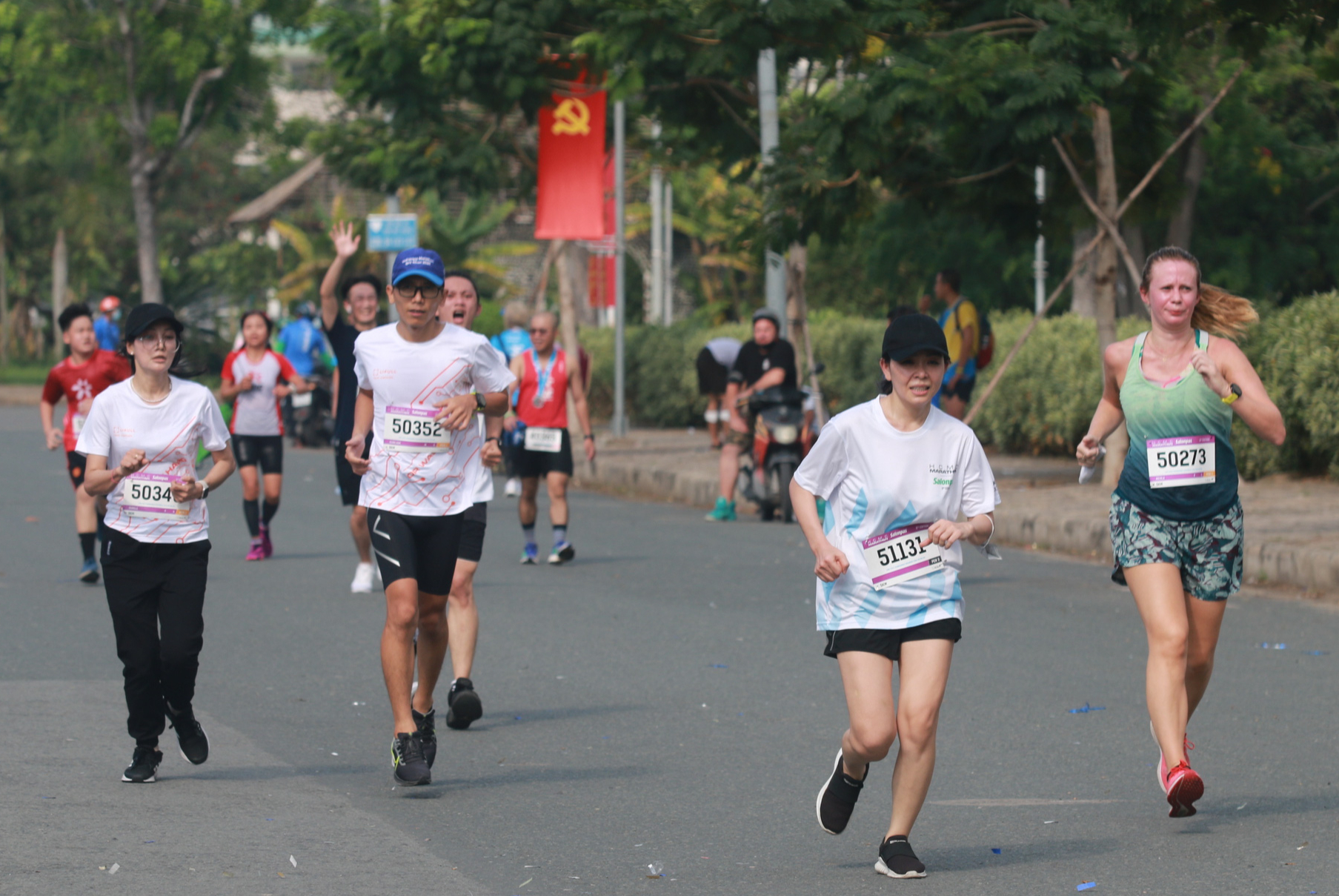 Fun Run và cuộc chạy bộ 10.000 người gây quỹ từ thiện
