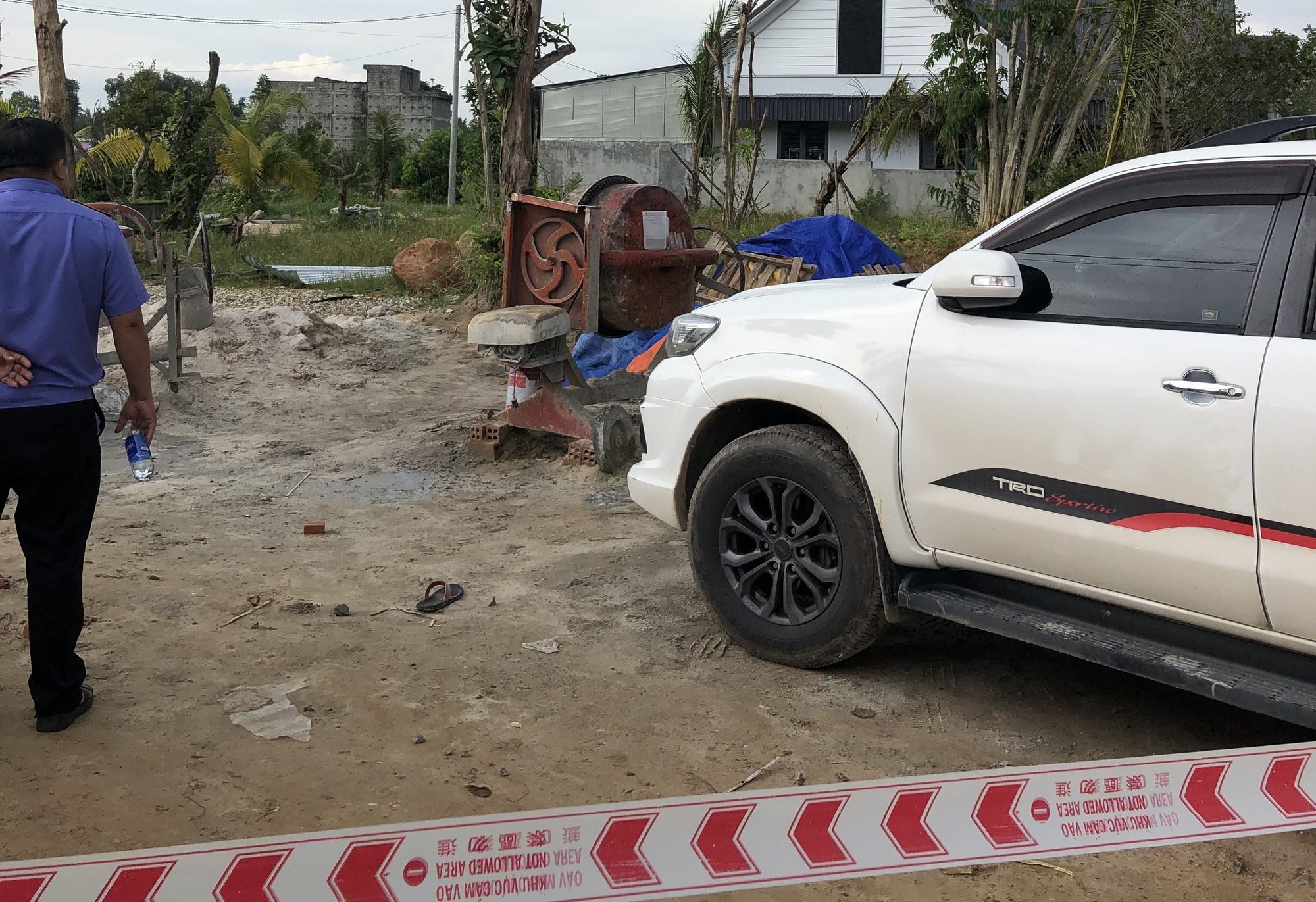 Nổ súng ở Phú Quốc, 2 người chết, 3 trọng thương