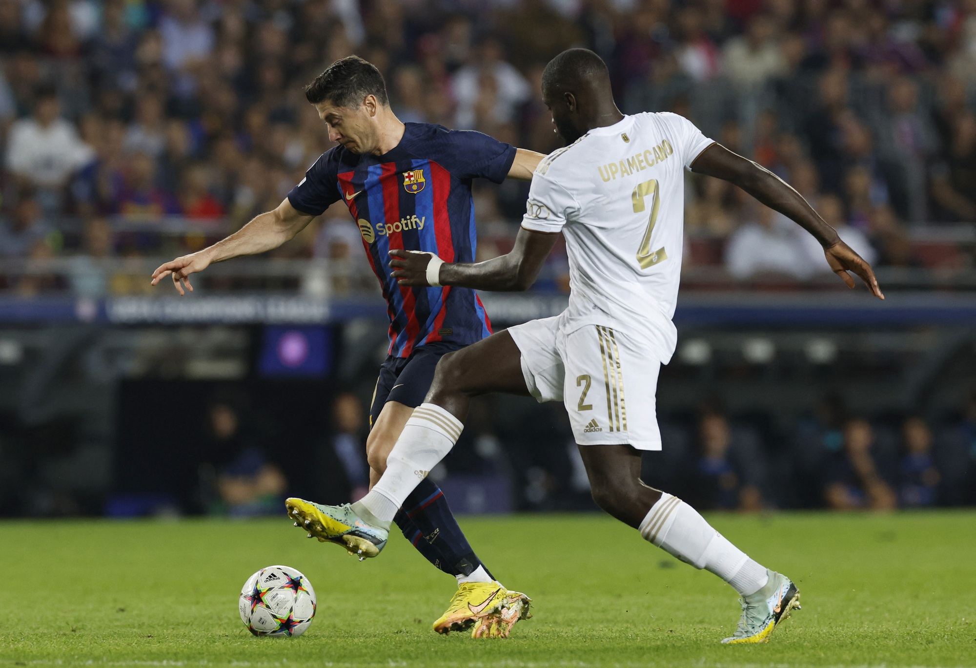 Barcelona thua Bayern Munich, bóng đá Tây Ban Nha tan tác