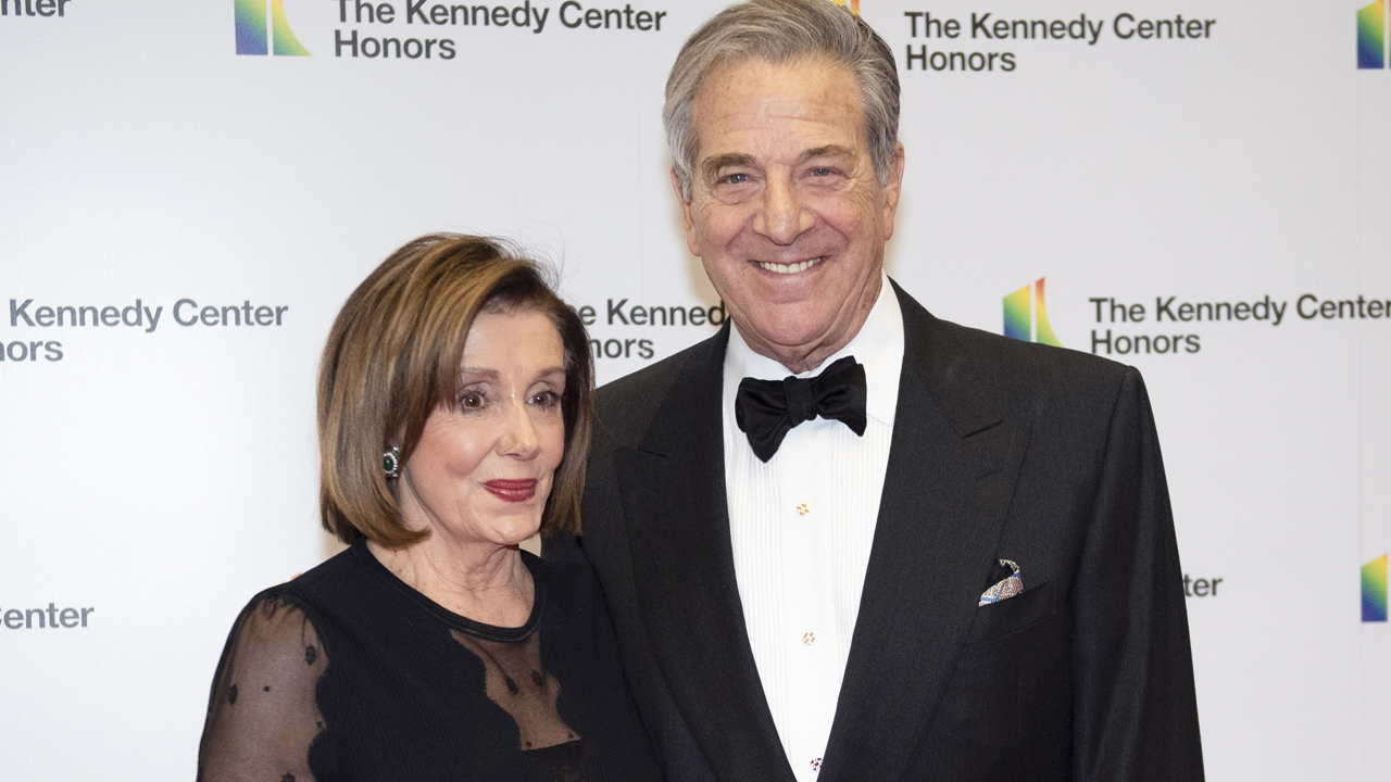 Chồng Chủ tịch Hạ viện Mỹ Nancy Pelosi bị đánh nứt xương sọ tại nhà riêng