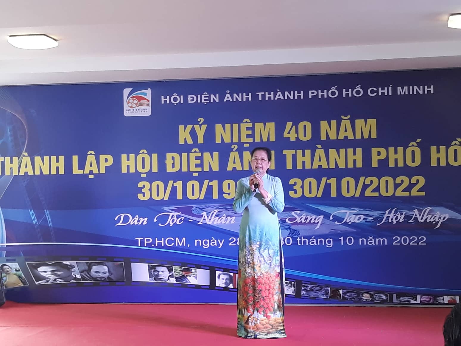 NSƯT Hạnh Th&uacute;y, Mai Thu Huyền&hellip; duy&ecirc;n d&aacute;ng tại sự kiện điện ảnh - Ảnh 1.