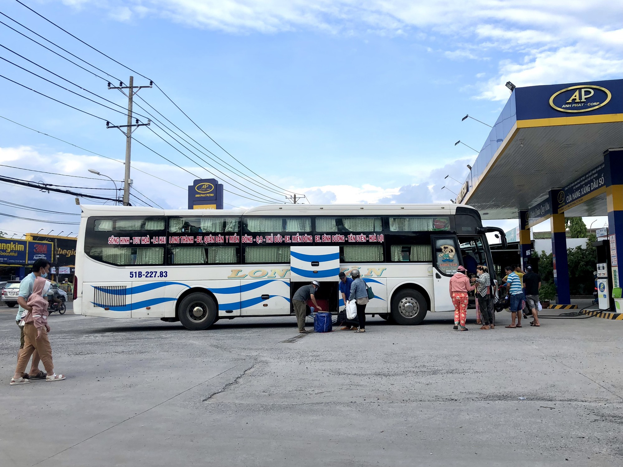Vụ 300 chuyến xe "mất tích" ở TP HCM: Phát động chiến dịch tẩy chay xe dù, bến cóc
