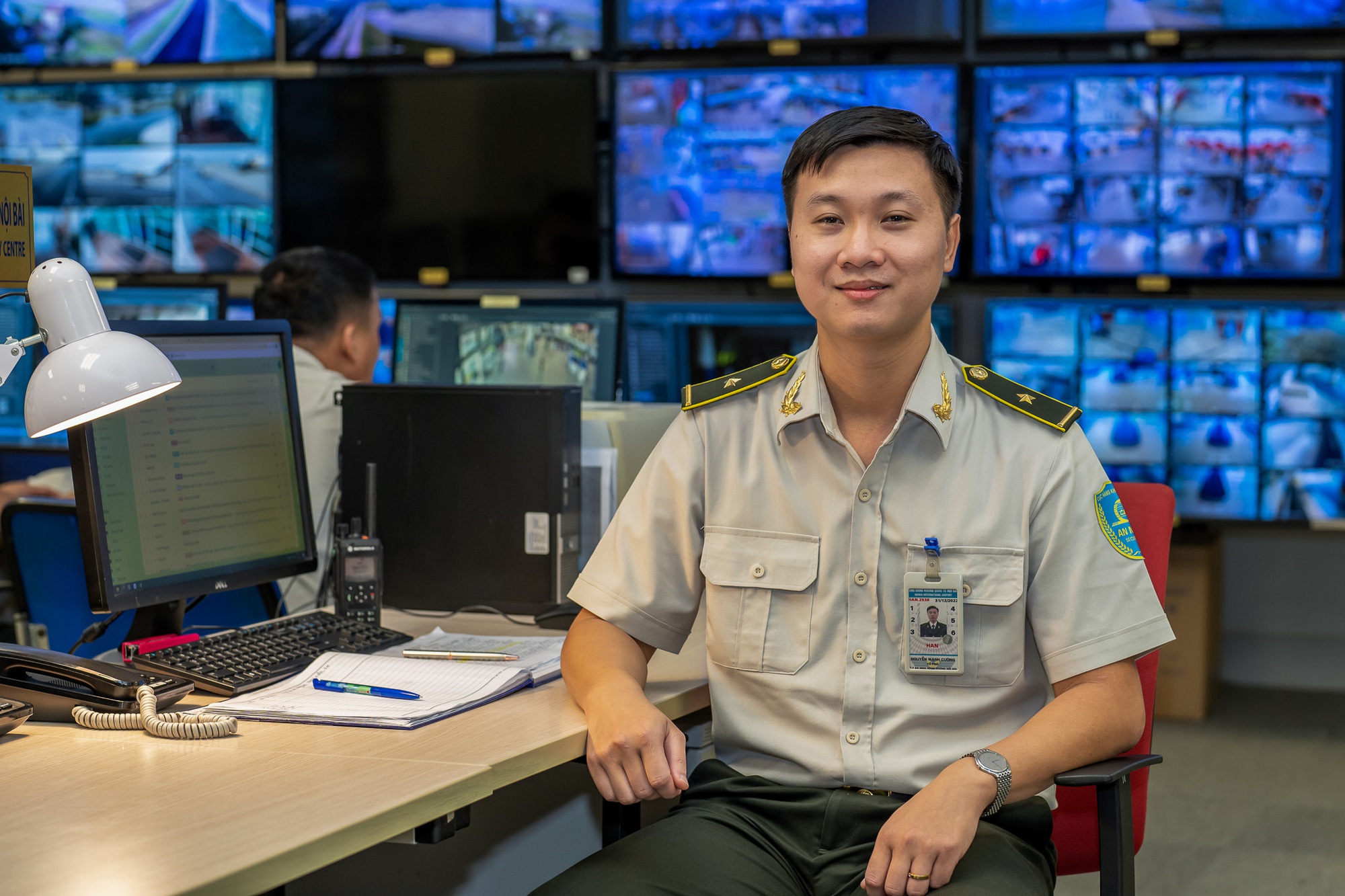 Cầm nhầm đồng hồ ở Nội B&agrave;i, bay v&agrave;o T&acirc;n Sơn Nhất vẫn kh&ocirc;ng tho&aacute;t - Ảnh 9.