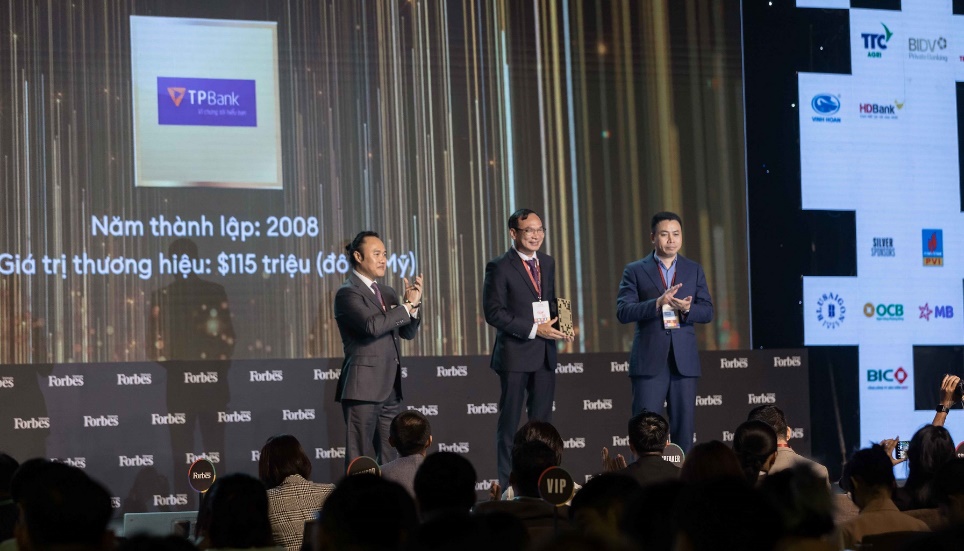 Kiên định đi theo số hóa toàn diện, TPBank nâng tầm giá trị thương hiệu