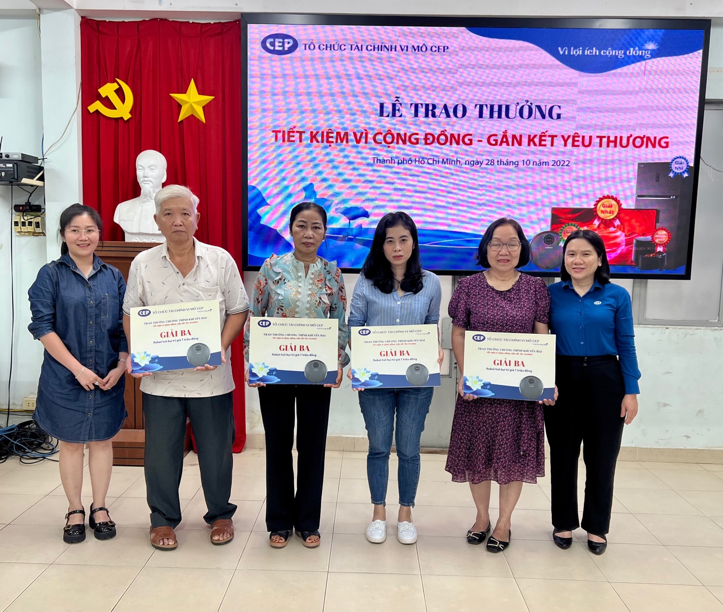CEP trao thưởng chương trình “Tiết kiệm vì cộng đồng - Gắn kết yêu thương”