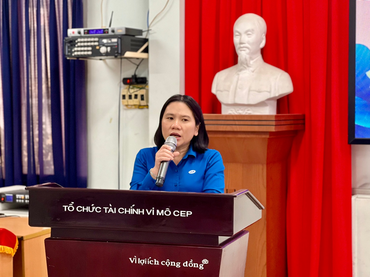 CEP trao thưởng chương tr&igrave;nh &ldquo;Tiết kiệm v&igrave; cộng đồng - Gắn kết y&ecirc;u thương&rdquo; - Ảnh 3.