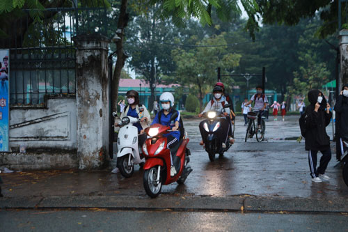 Tai nạn rình rập học sinh tự chạy xe máy