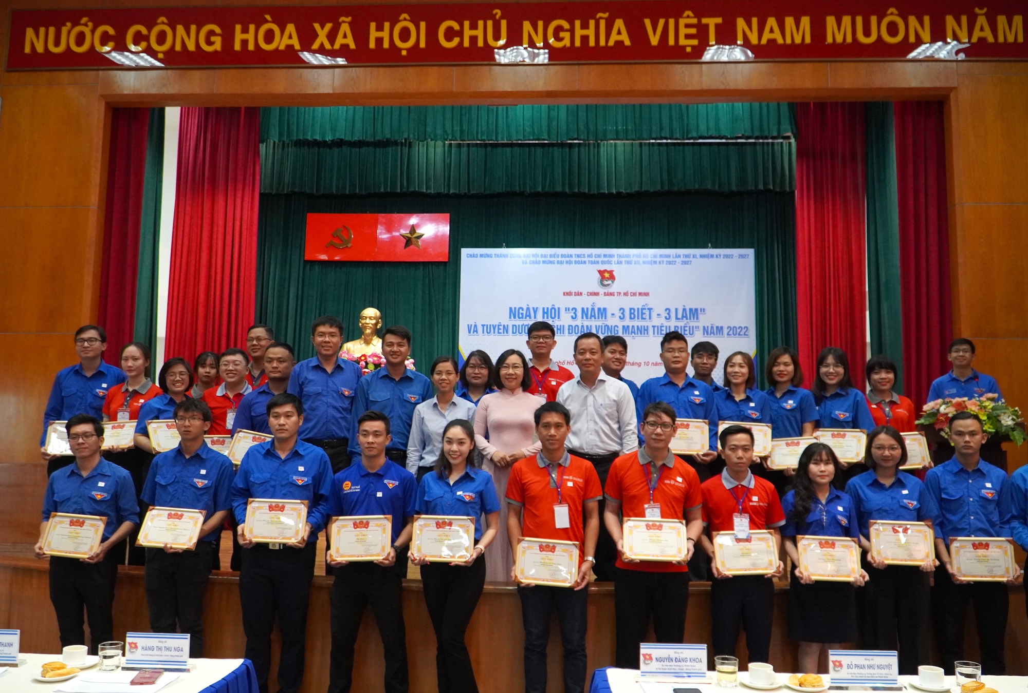 Đoàn Khối Dân - Chính - Đảng TP HCM tuyên dương 45 chi đoàn vững mạnh