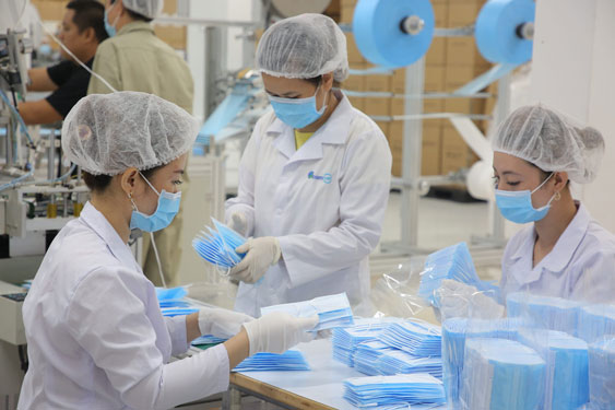THỊ TRƯỜNG LAO ĐỘNG PHỤC HỒI MẠNH MẼ (*): Thu hút công nhân bằng đãi ngộ