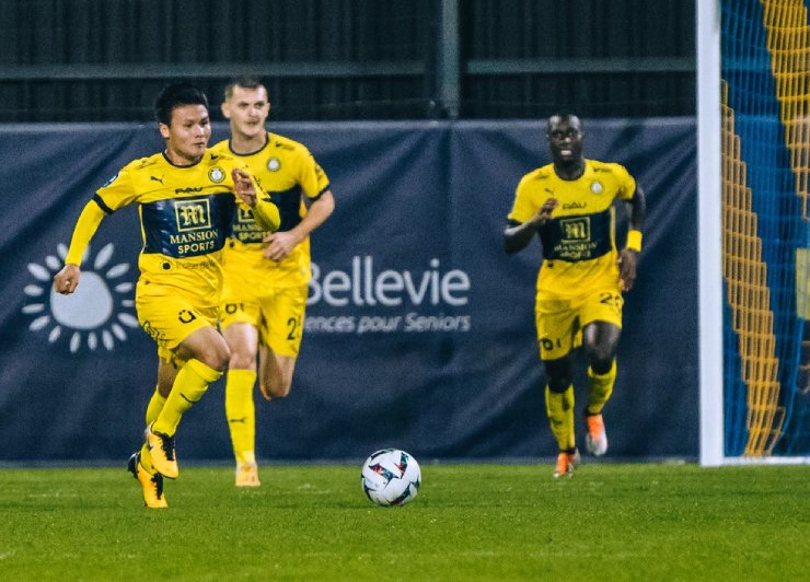 Quang Hải lập công, Pau FC thắng 3 sao Cúp Quốc gia Pháp - Ảnh 1.