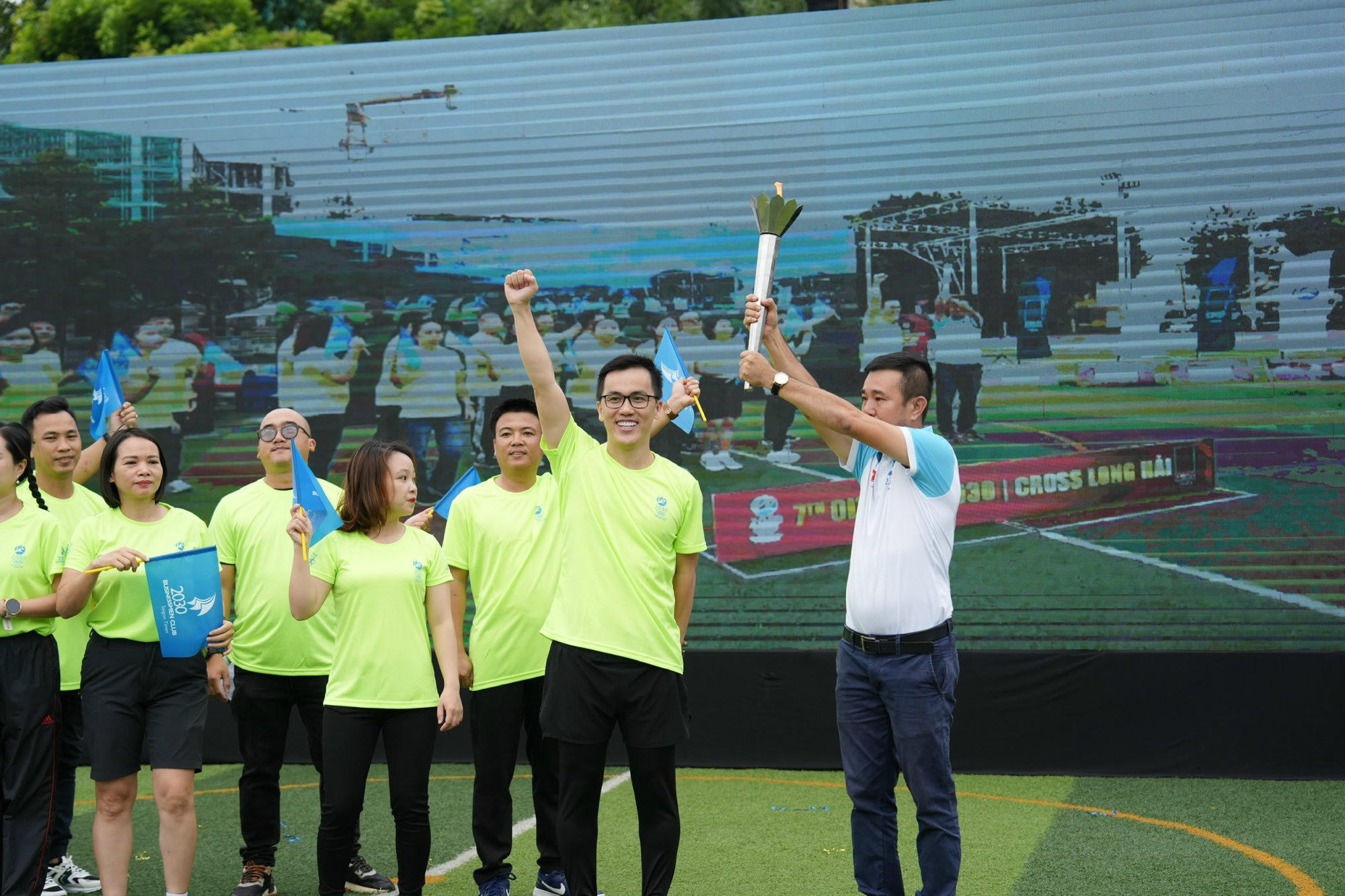 Khai mạc Đại hội Thể thao Doanh nhân 7th Olympic 2030 | Cross Long Hải - Ảnh 3.