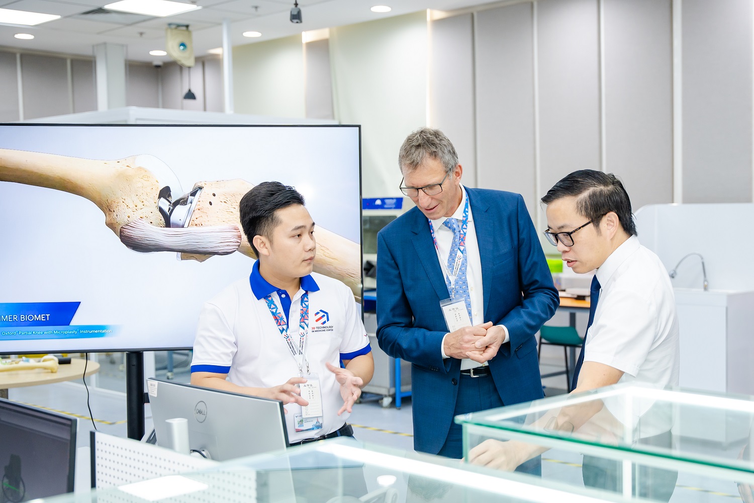 VinUni tổ chức hội thảo về đột phá của công nghệ 3D trong phẫu thuật - Ảnh 2.
