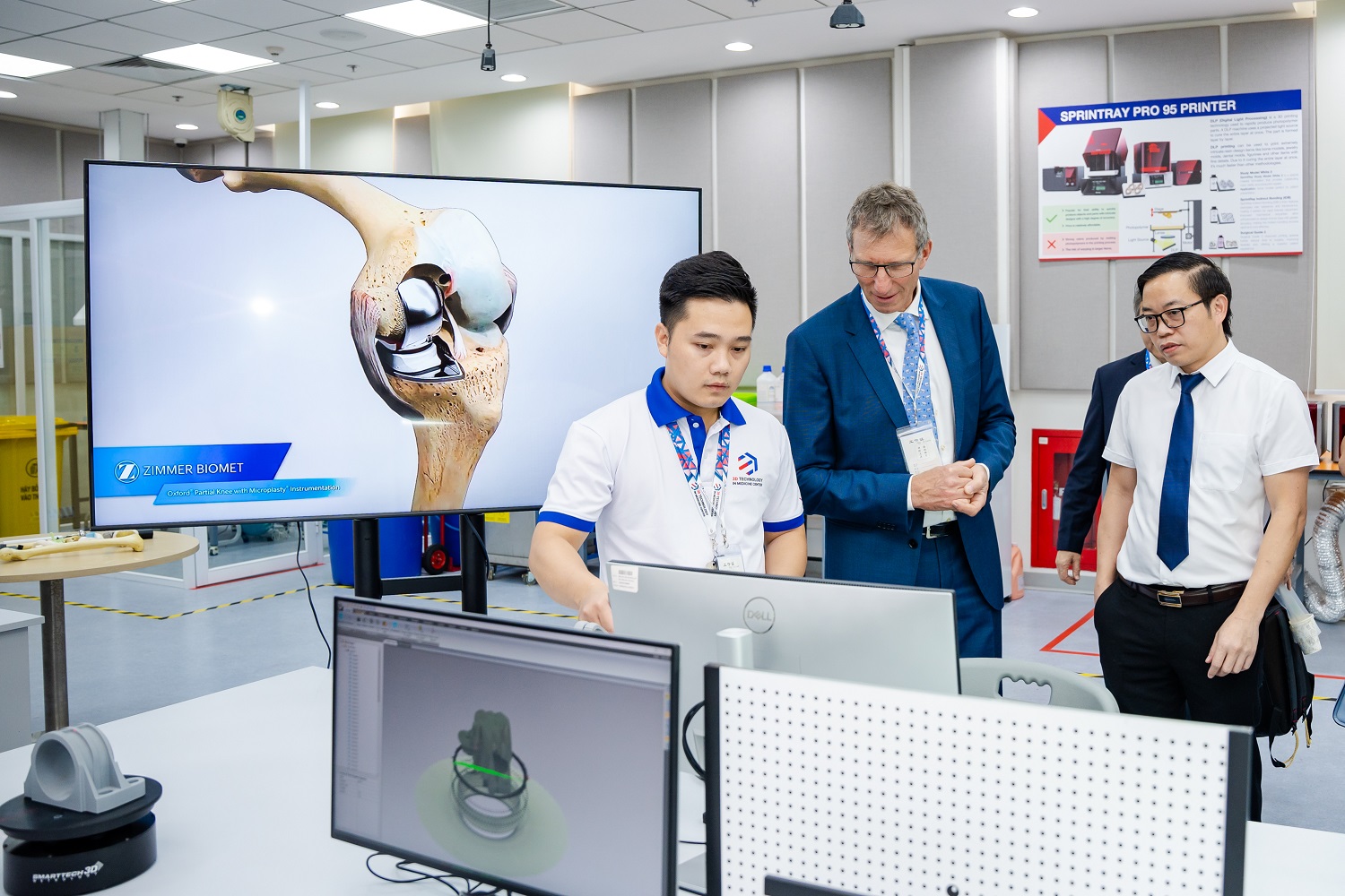 VinUni tổ chức hội thảo về đột phá của công nghệ 3D trong phẫu thuật