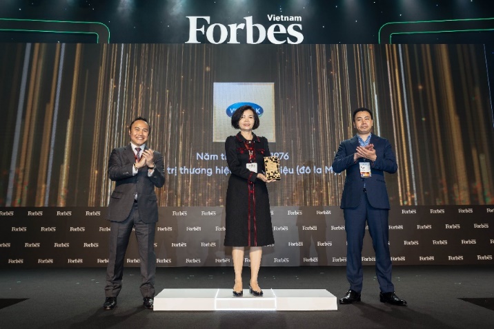 Vinamilk - thương hiệu “tỉ USD” duy nhất trong Top 25 thương hiệu F&B dẫn đầu của Forbes Việt Nam