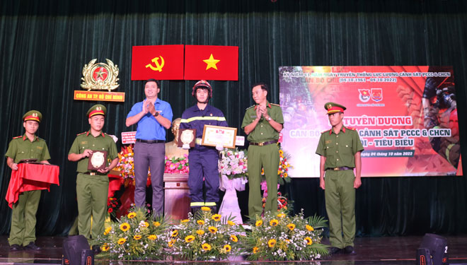 Sẵn sàng đương đầu với giặc lửa - Ảnh 2.