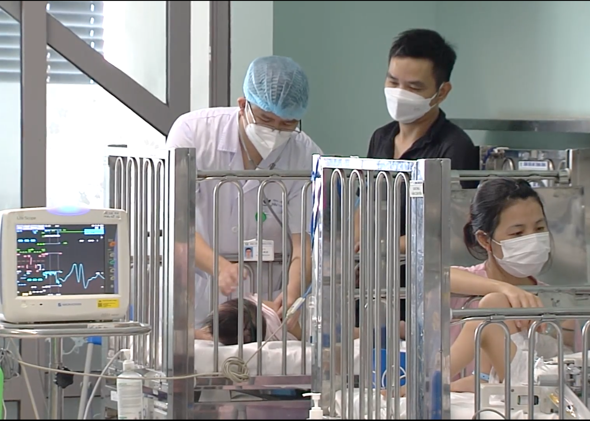 Bệnh nhi 13 th&aacute;ng tuổi tử vong v&igrave; Adenovirus d&ugrave; kh&ocirc;ng bệnh nền - Ảnh 2.